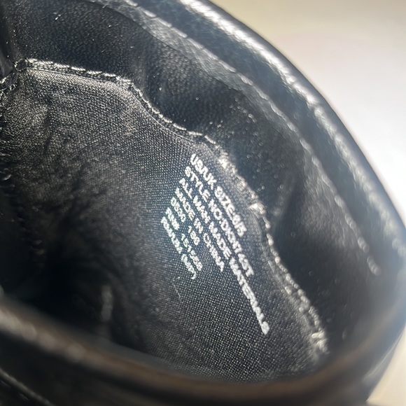 DKNY Toddler Size 6 Zip Up Boot - Picture 5 of 5